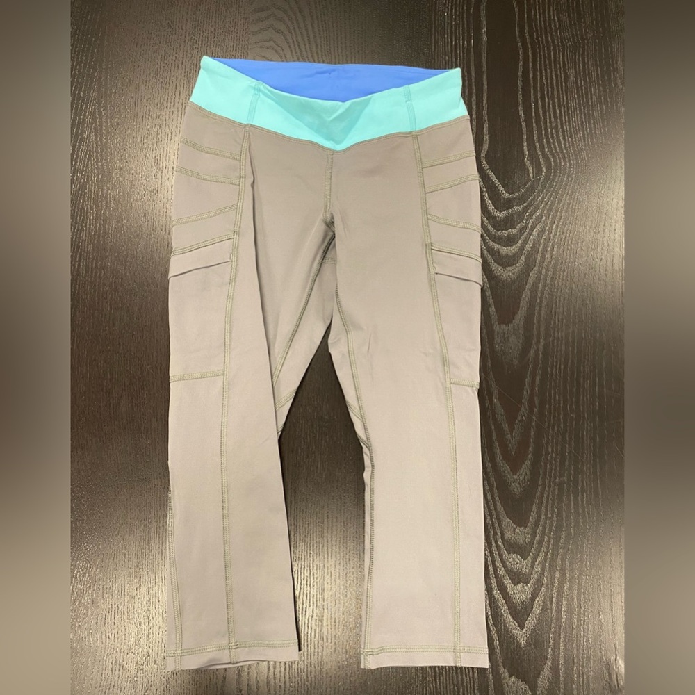 Ivivva cropped leggings, girls size 10